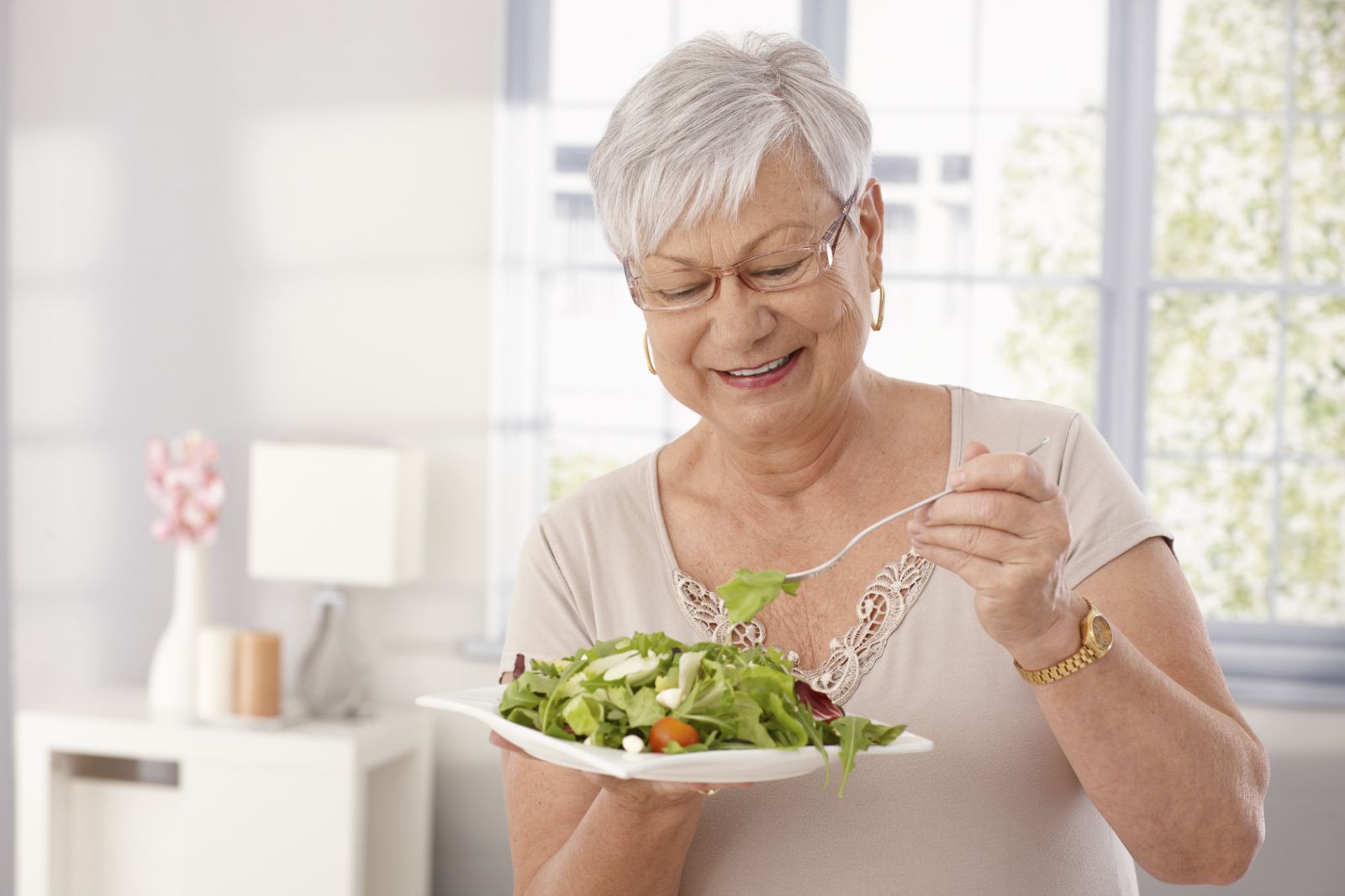 Switching to a healthy lifestyle can reduce the risk of stroke in middle-aged women