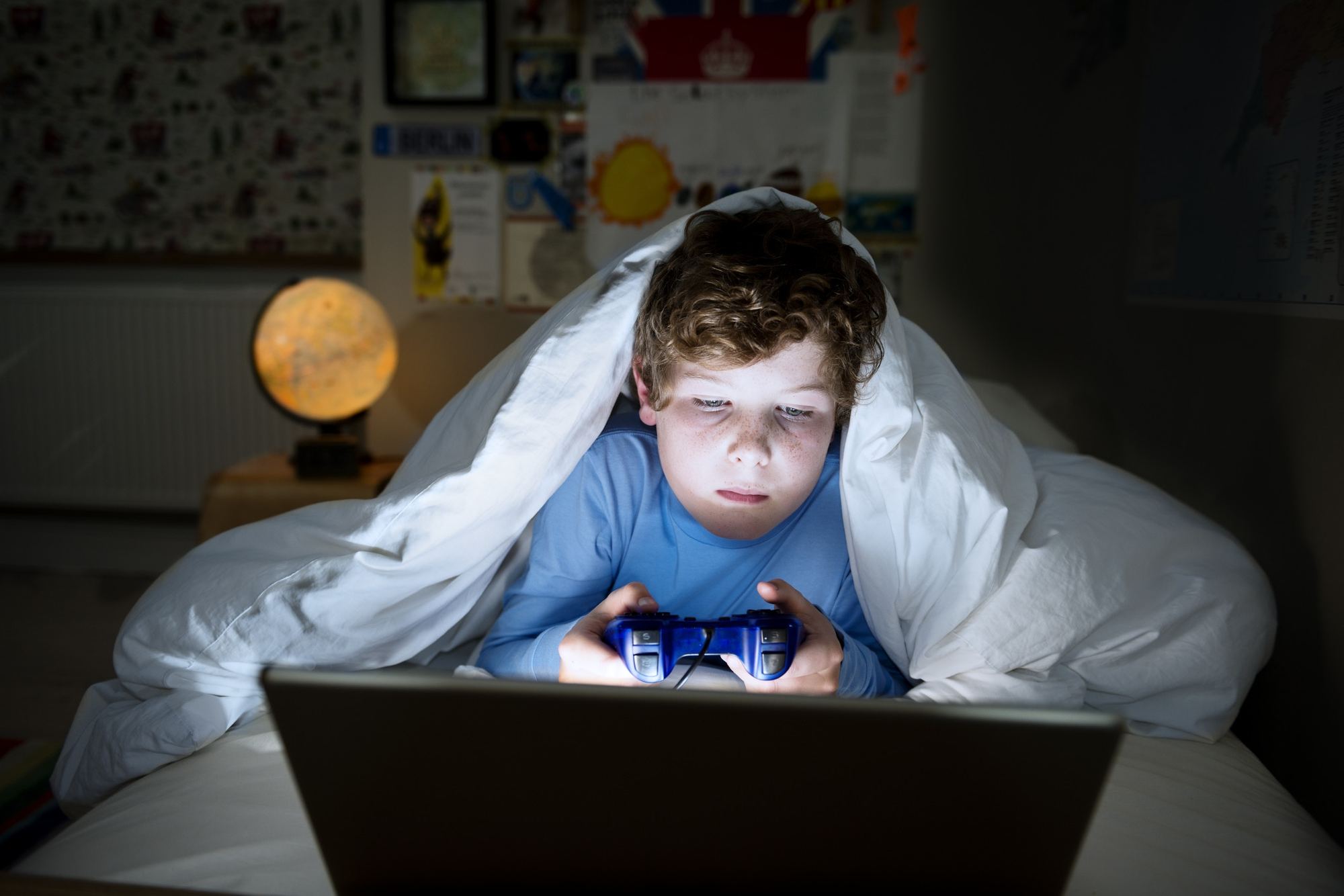 6 reasons to avoid gaming at night